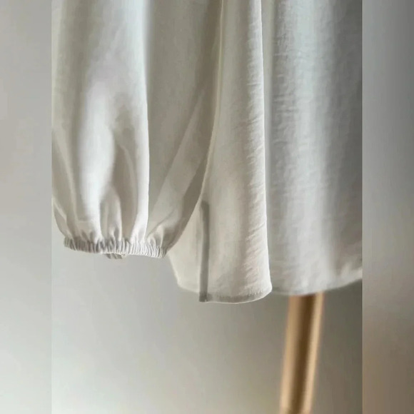 Tommy Hilfiger top, created a solid-color style that's wearable. Size X-large - Picture 13 of 13